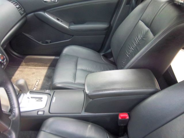 Nissan Altima 2011 photo 29