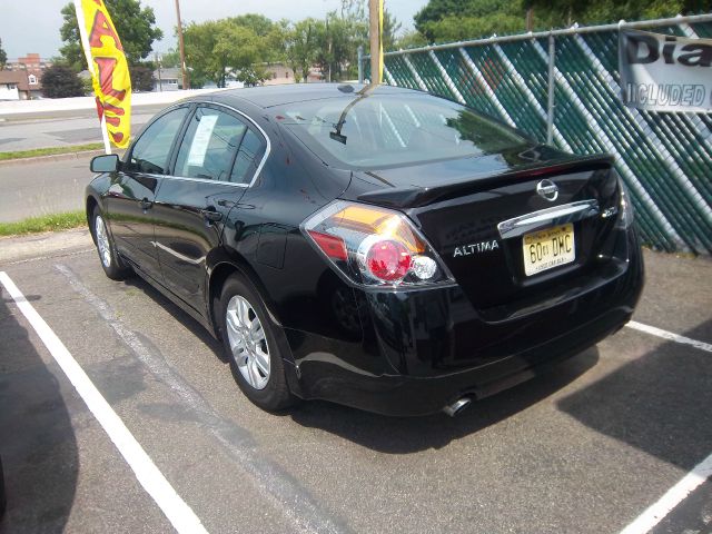 Nissan Altima 2011 photo 37