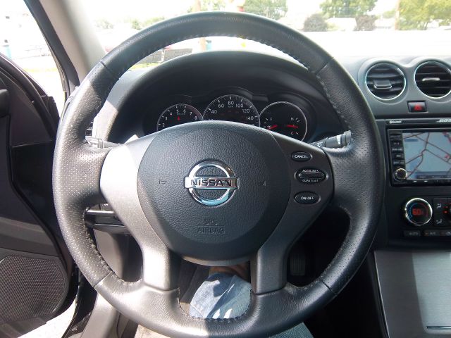 Nissan Altima 2011 photo 7