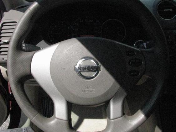 Nissan Altima 2011 photo 3