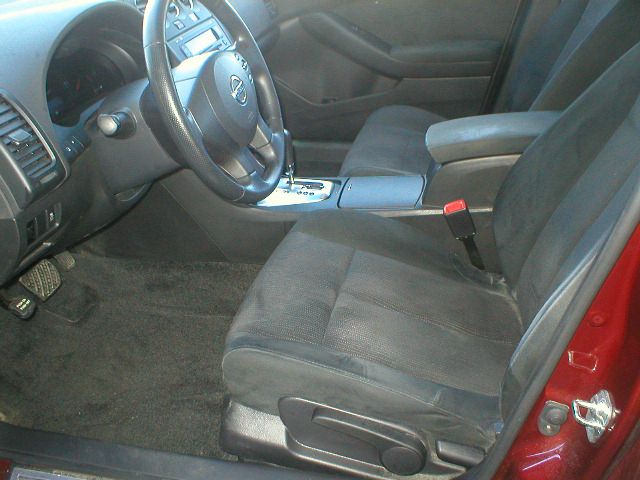 Nissan Altima 2011 photo 4