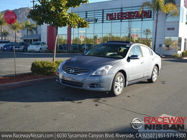 Nissan Altima 3dr HB Manual Spec (natl) Sedan