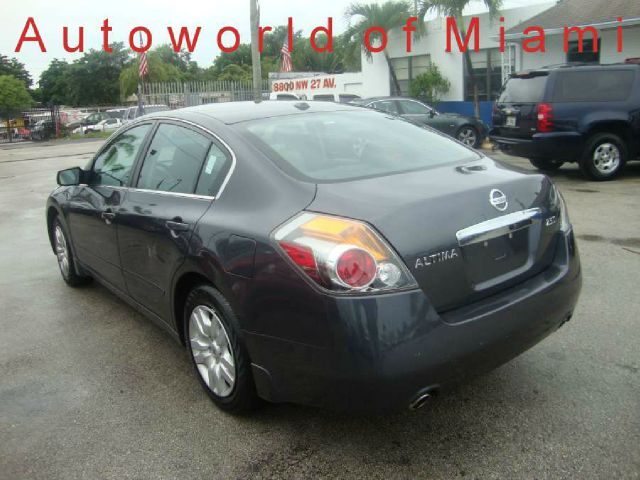 Nissan Altima 2012 photo 3