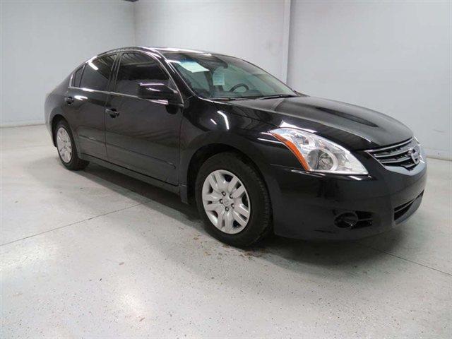 Nissan Altima 2012 photo 1