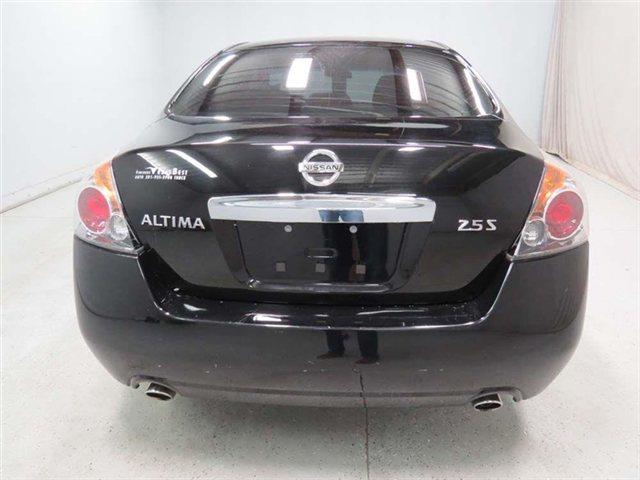 Nissan Altima 2012 photo 3