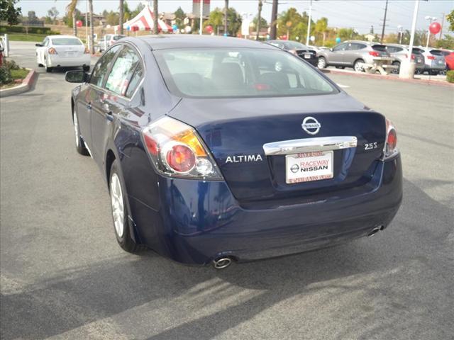 Nissan Altima 2012 photo 3