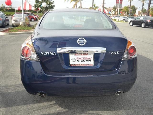 Nissan Altima 2012 photo 4