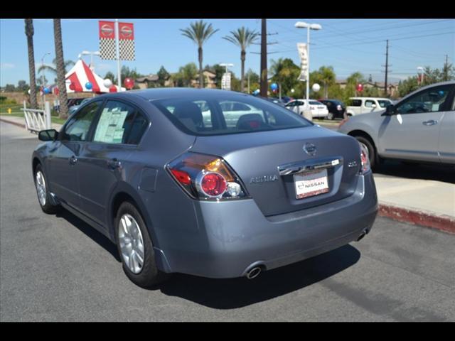 Nissan Altima 2012 photo 3