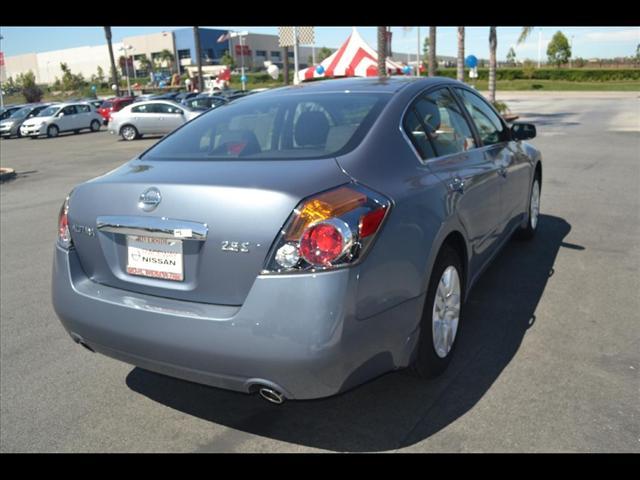 Nissan Altima 2012 photo 5