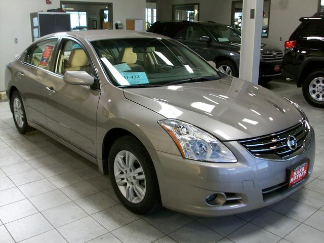 Nissan Altima 2012 photo 3