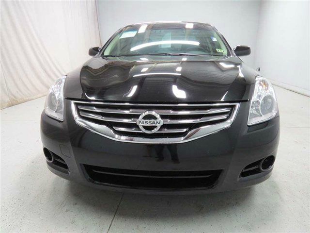 Nissan Altima 2012 photo 1