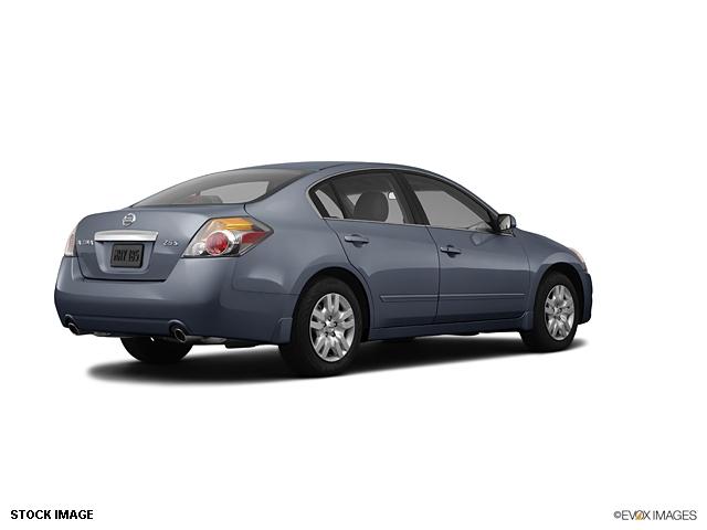 Nissan Altima 2012 photo 1