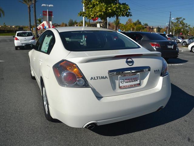 Nissan Altima 2012 photo 3