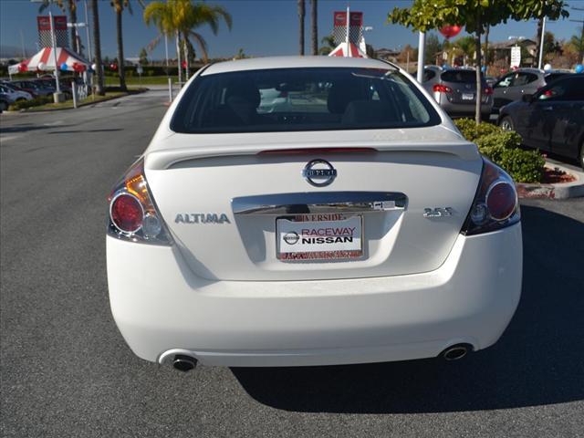 Nissan Altima 2012 photo 4