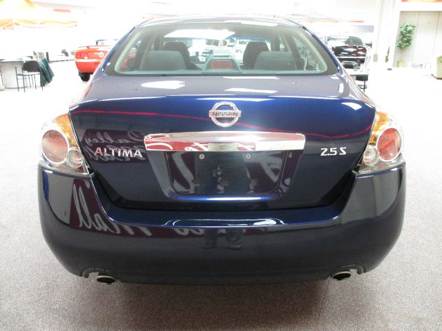 Nissan Altima 2012 photo 1