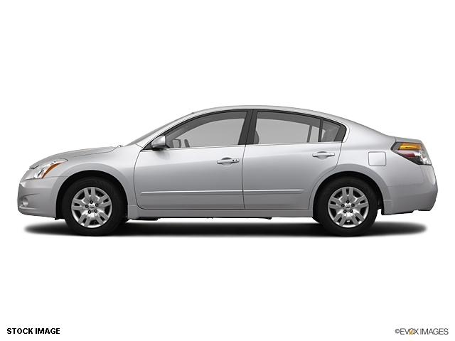 Nissan Altima 2012 photo 2