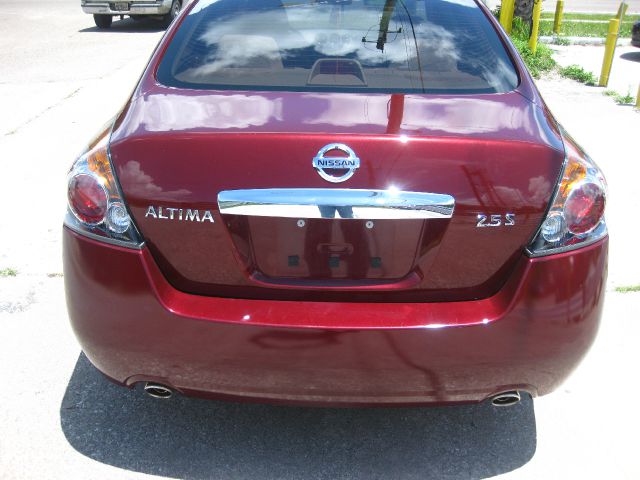 Nissan Altima 2012 photo 12