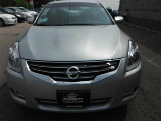 Nissan Altima 2012 photo 3