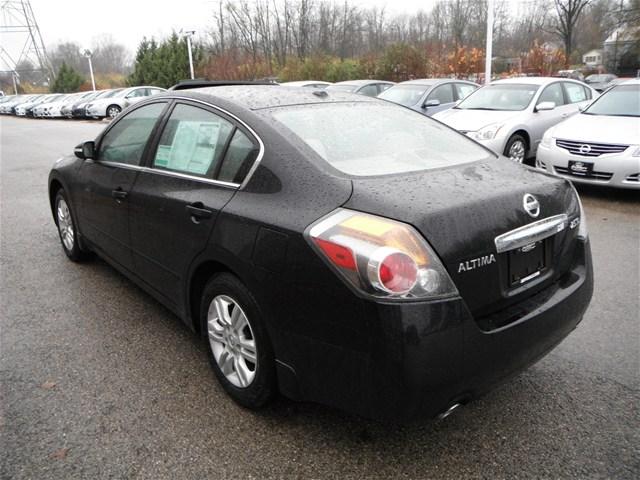 Nissan Altima 2012 photo 4