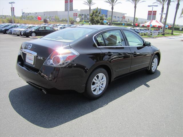 Nissan Altima 2012 photo 5