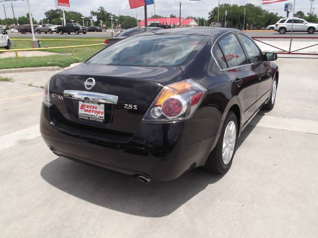 Nissan Altima 2012 photo 15