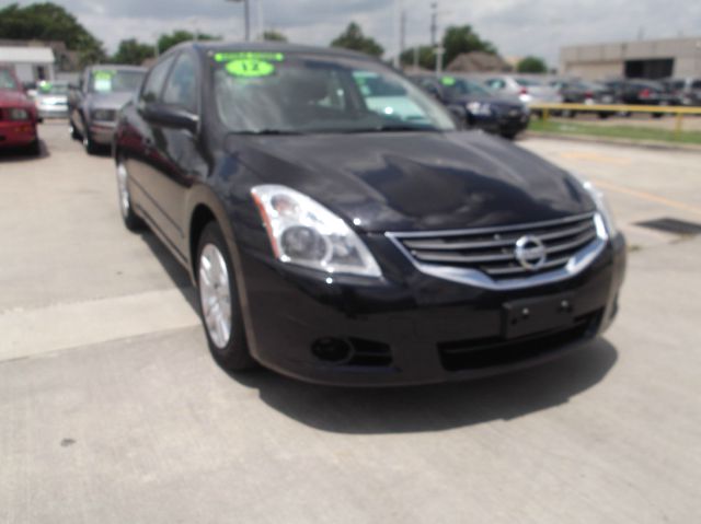 Nissan Altima 2012 photo 17