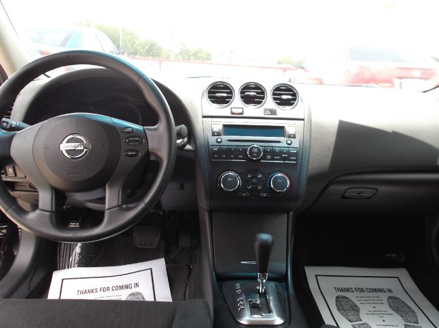 Nissan Altima 2012 photo 4