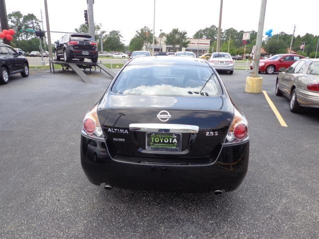 Nissan Altima 2012 photo 3