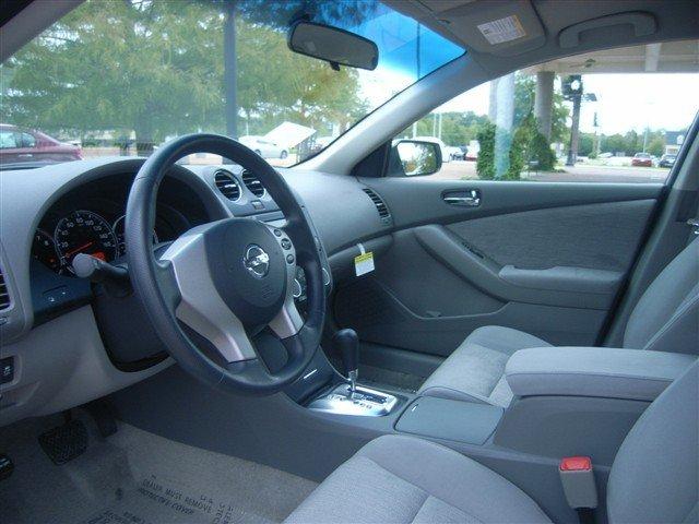 Nissan Altima 2012 photo 3