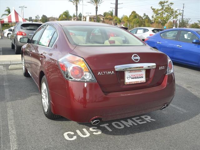 Nissan Altima 2012 photo 3