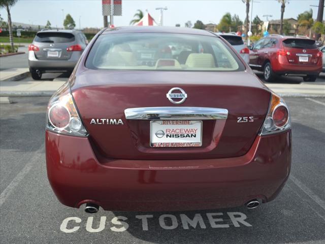 Nissan Altima 2012 photo 4