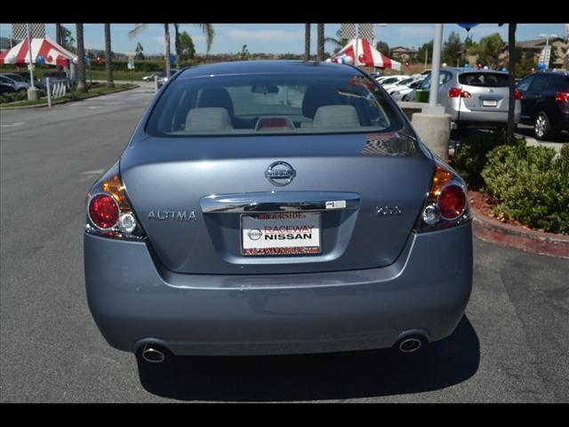 Nissan Altima 2012 photo 4