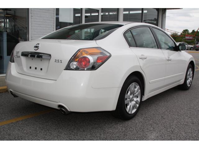 Nissan Altima 2012 photo 6