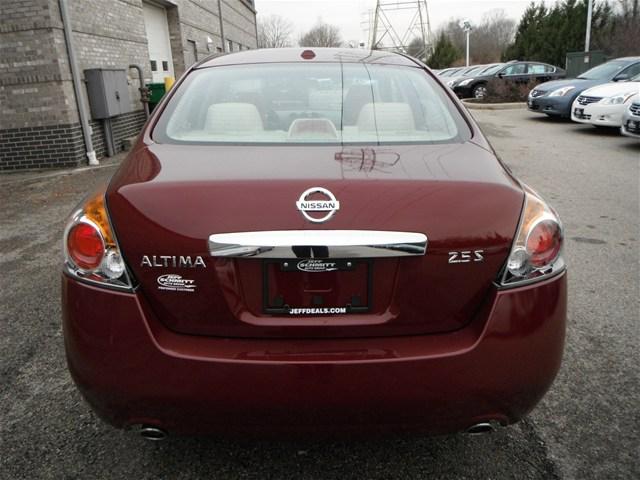 Nissan Altima 2012 photo 3