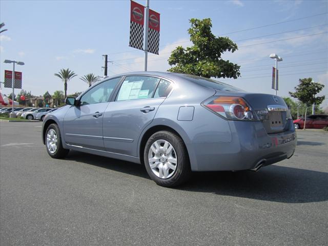 Nissan Altima 2012 photo 3