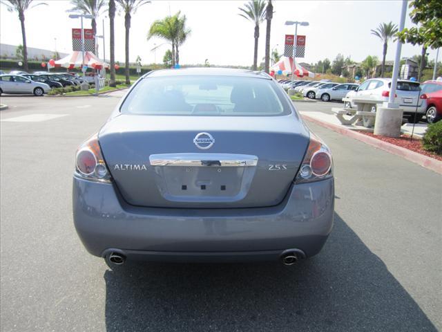 Nissan Altima 2012 photo 4