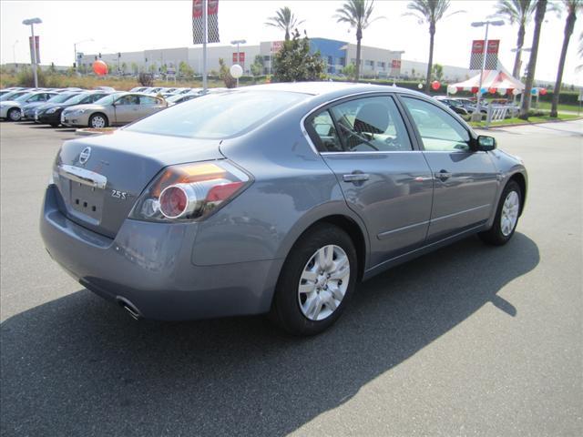 Nissan Altima 2012 photo 5