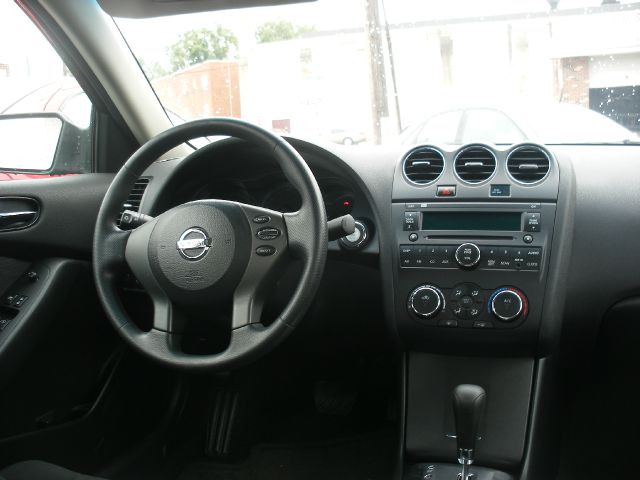 Nissan Altima 2012 photo 18