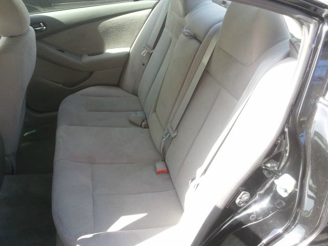 Nissan Altima 2012 photo 2