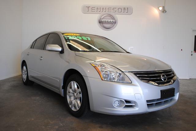 Nissan Altima 2012 photo 1