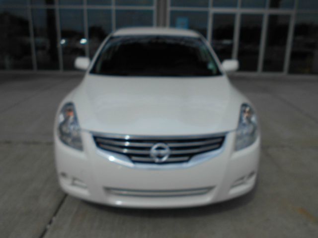 Nissan Altima 2012 photo 3