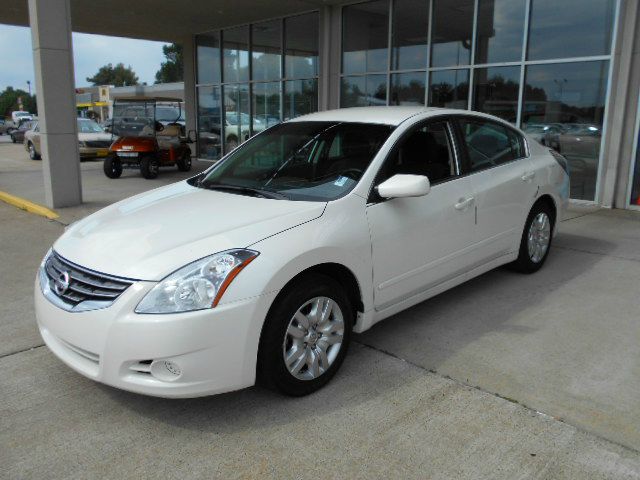 Nissan Altima 2012 photo 4