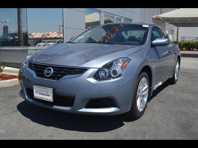 Nissan Altima 2012 photo 1