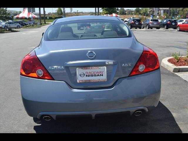 Nissan Altima 2012 photo 4