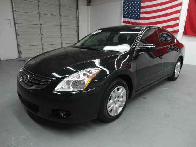 Nissan Altima 2012 photo 1