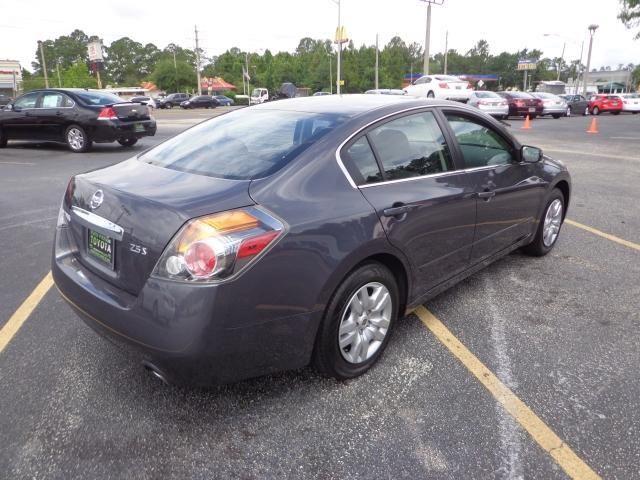 Nissan Altima 2012 photo 12