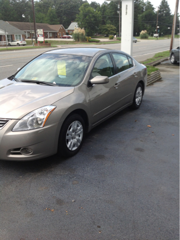 Nissan Altima 2012 photo 2