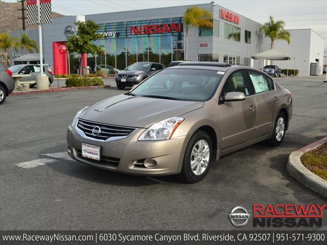 Nissan Altima 3dr HB Manual Spec (natl) Sedan