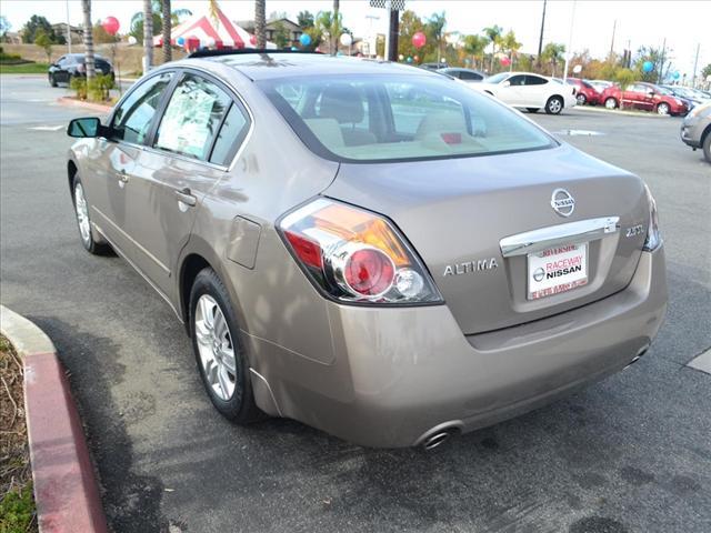 Nissan Altima 2012 photo 3