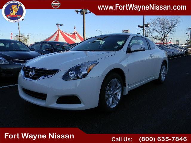 Nissan Altima Reg. Cab Long Bed W. Tool Boxe Coupe